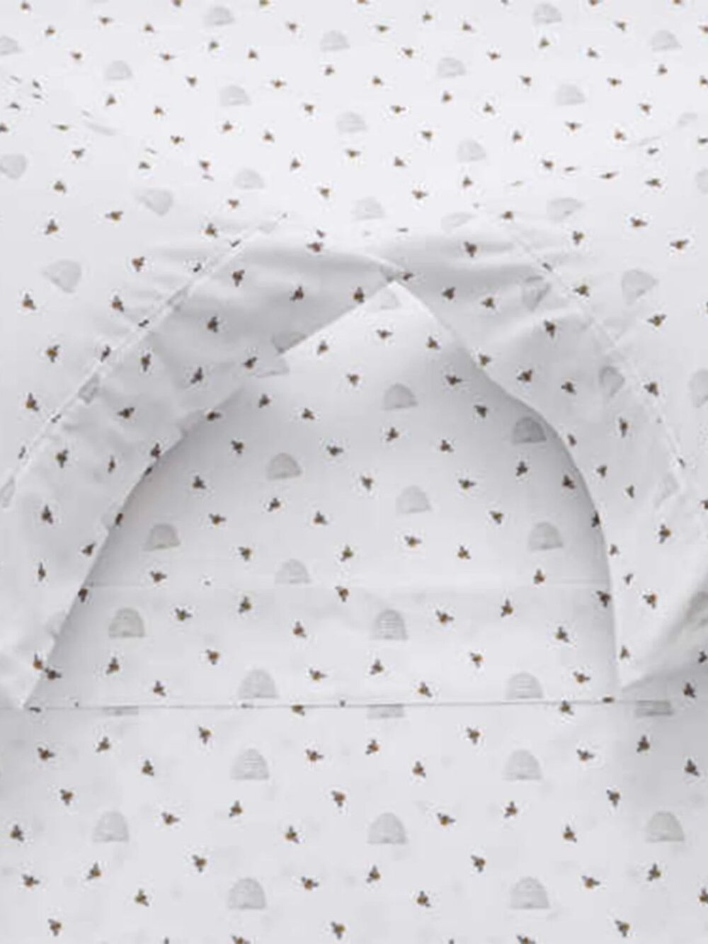 New NWT Charisma Sheet Set, Queen Honey Bee Hive Theme White Microfiber Brushed - Picture 5 of 9